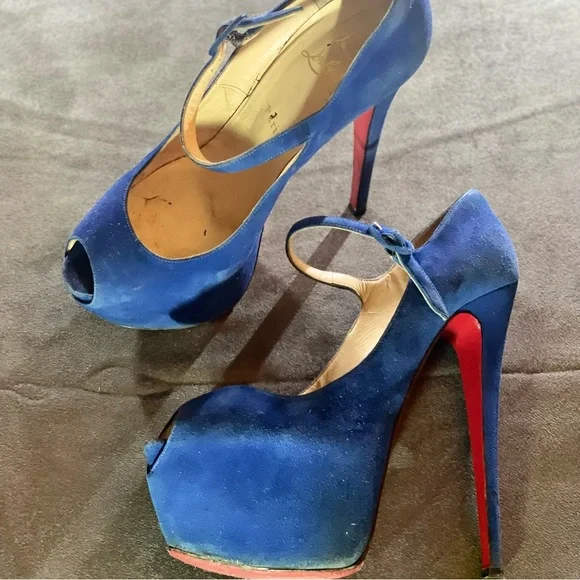 Christian Louboutin SZ 39 EU Cobalt Blue
